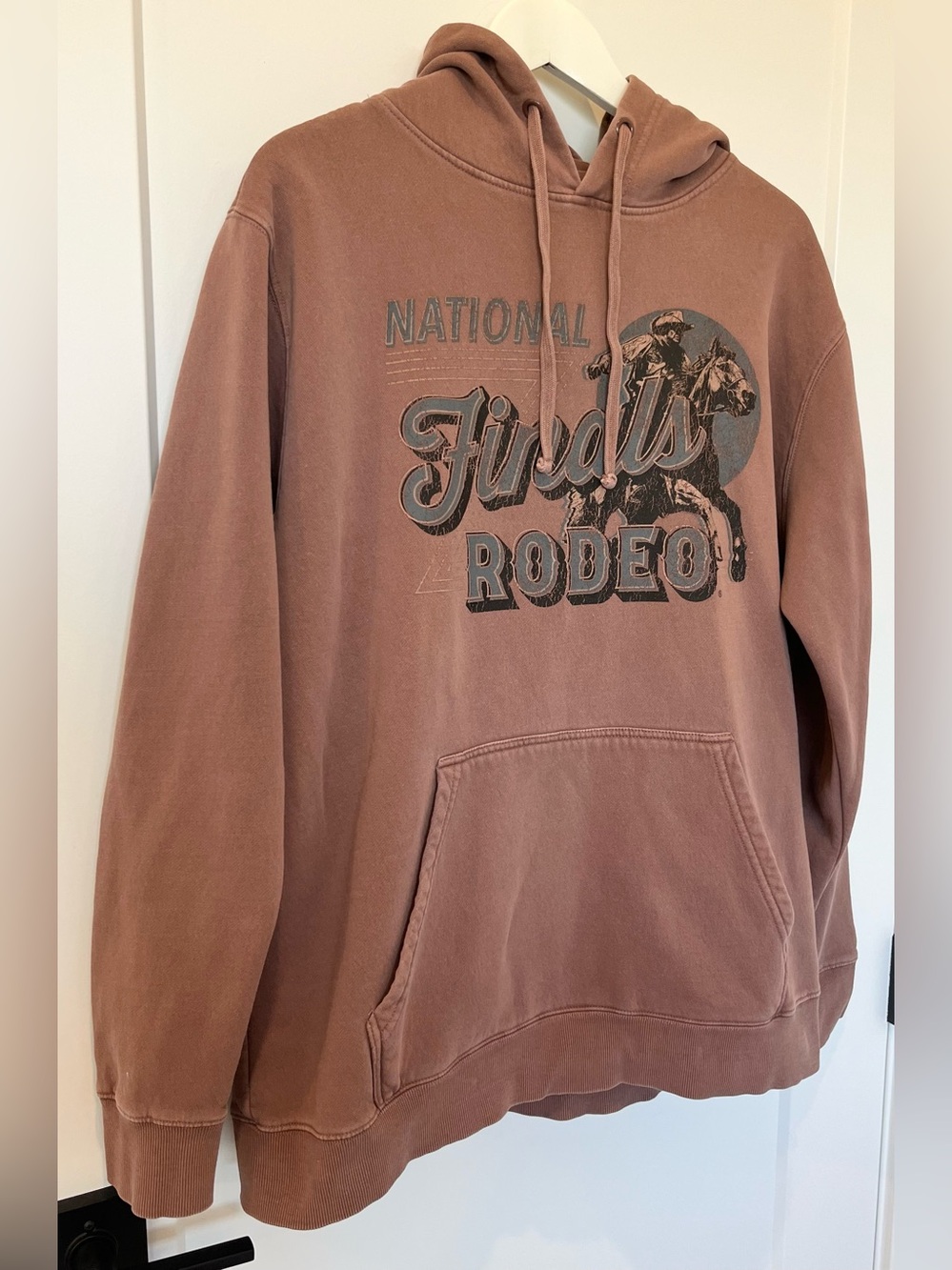 NRA National Finals Rodeo Cowboy Hoodie Sweatshirt Mauve Men’s Size Large - Picture 2 of 9